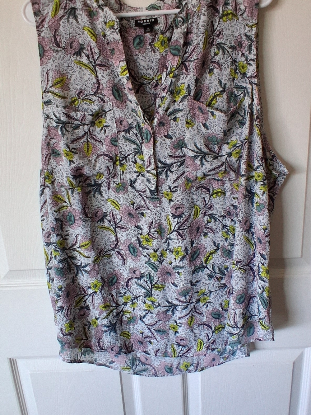 Torrid Harper Sleeveless Floral Blouse Pink & Blue Size 3